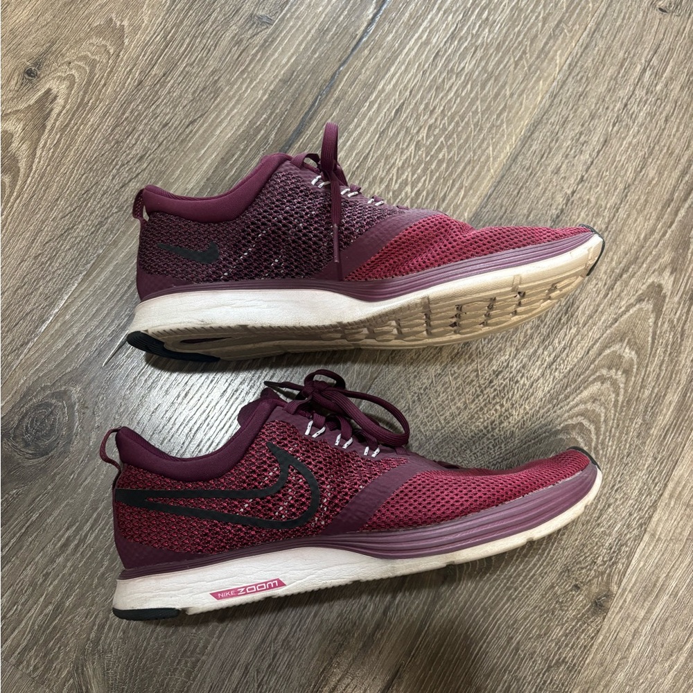 Nike Zoom Maroon and Black Tennis Shoes